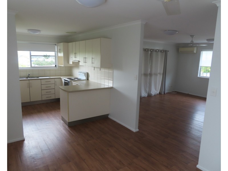 10 Salisbury Crescent, Bowen QLD 4805