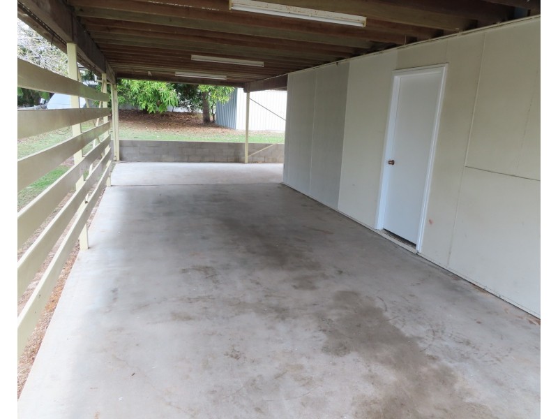 10 Salisbury Crescent, Bowen QLD 4805