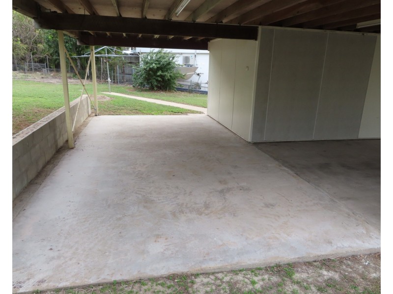 10 Salisbury Crescent, Bowen QLD 4805