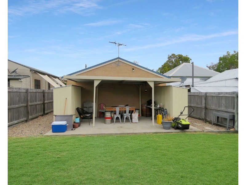 8 Johnston Street, Bowen QLD 4805