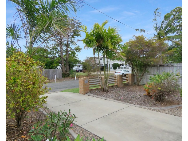 8 Johnston Street, Bowen QLD 4805