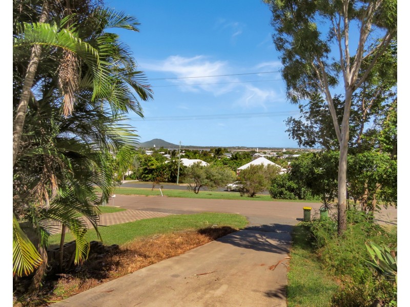 82 Leichhardt Street, Bowen QLD 4805