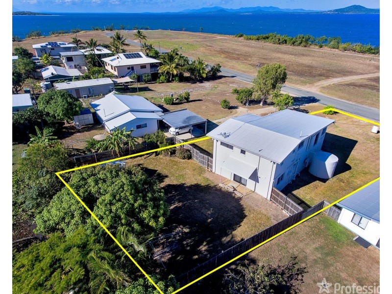 12 Wentworth Street, Bowen QLD 4805