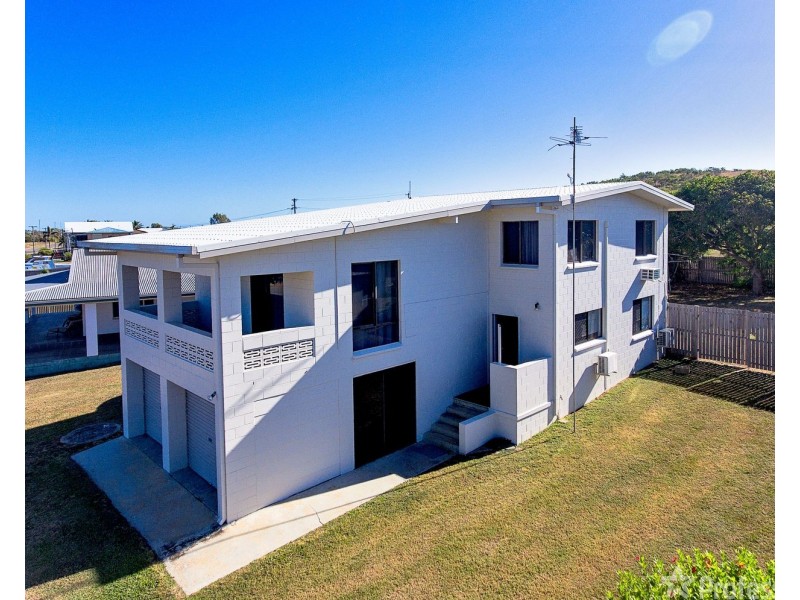 12 Wentworth Street, Bowen QLD 4805