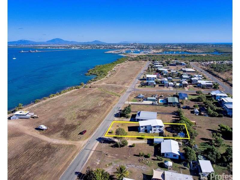 12 Wentworth Street, Bowen QLD 4805