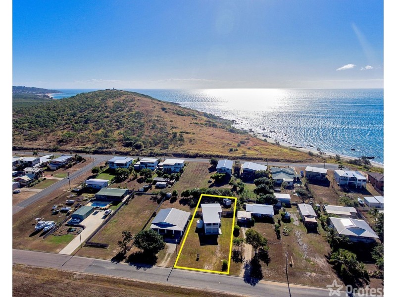 12 Wentworth Street, Bowen QLD 4805