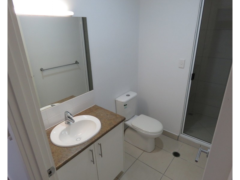 4/74A Powell Street, Bowen QLD 4805