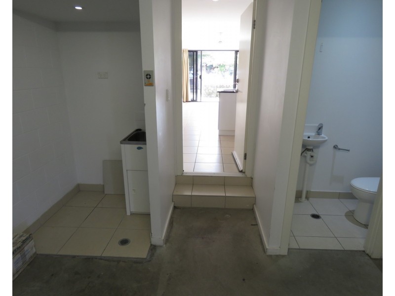 4/74A Powell Street, Bowen QLD 4805