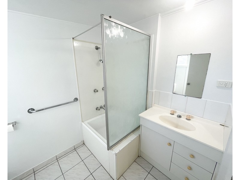 123 Queens Beach Esplanade, Bowen QLD 4805
