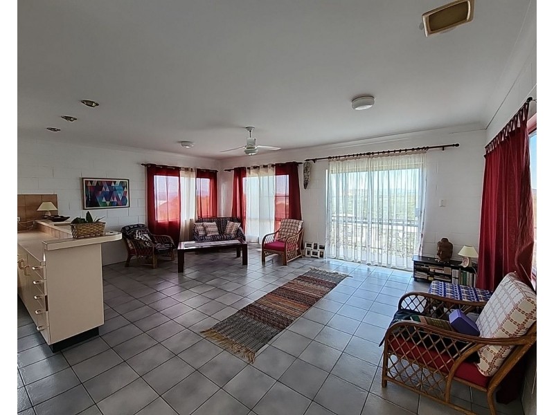 1/12 Poinciana Drive, Bowen QLD 4805