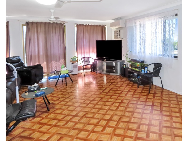 27 Mitchell Street, Bowen QLD 4805