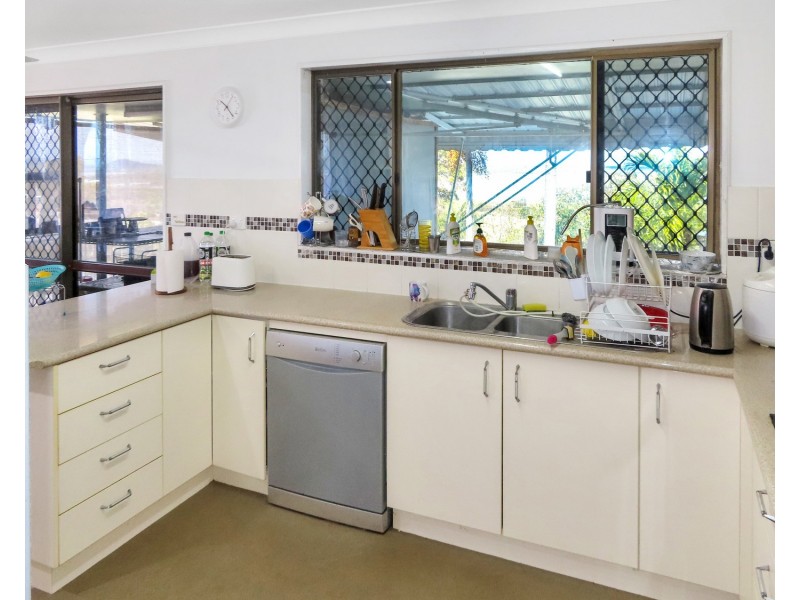 27 Mitchell Street, Bowen QLD 4805