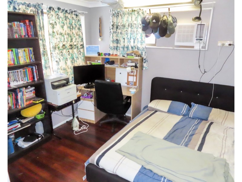 27 Mitchell Street, Bowen QLD 4805