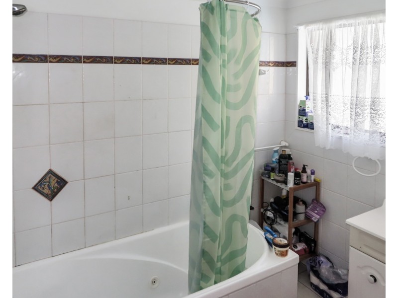 27 Mitchell Street, Bowen QLD 4805