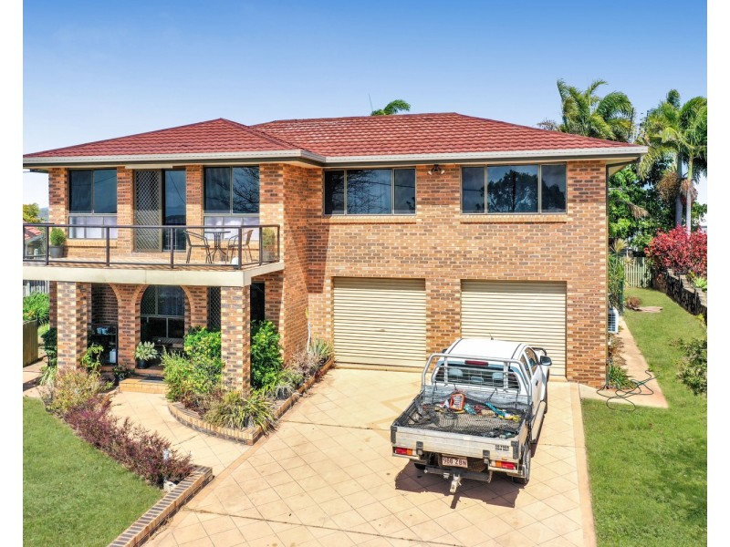 27 Mitchell Street, Bowen QLD 4805