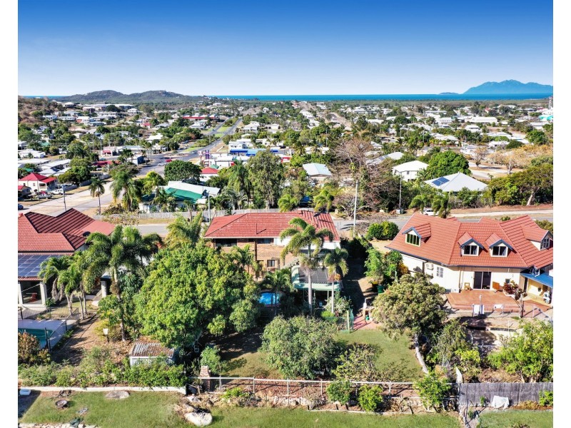 27 Mitchell Street, Bowen QLD 4805