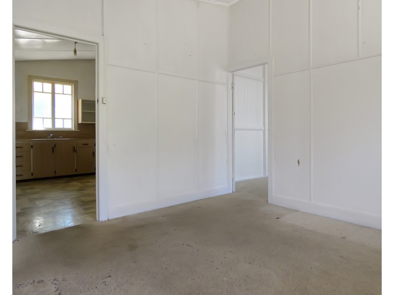 14 Powell Street, Bowen QLD 4805