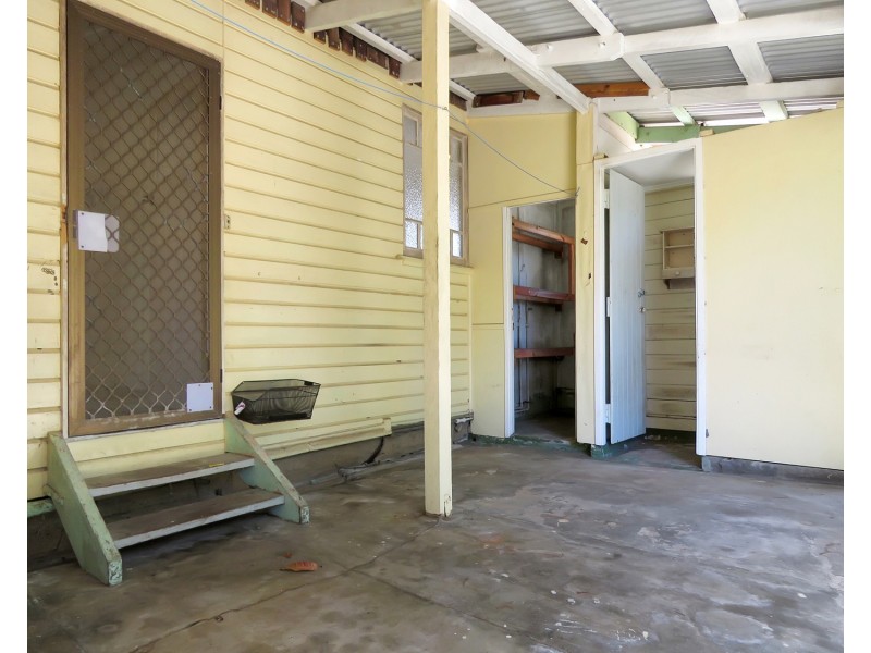14 Powell Street, Bowen QLD 4805