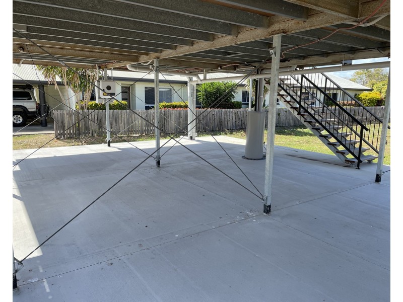 1/17 Williams Street, Bowen QLD 4805