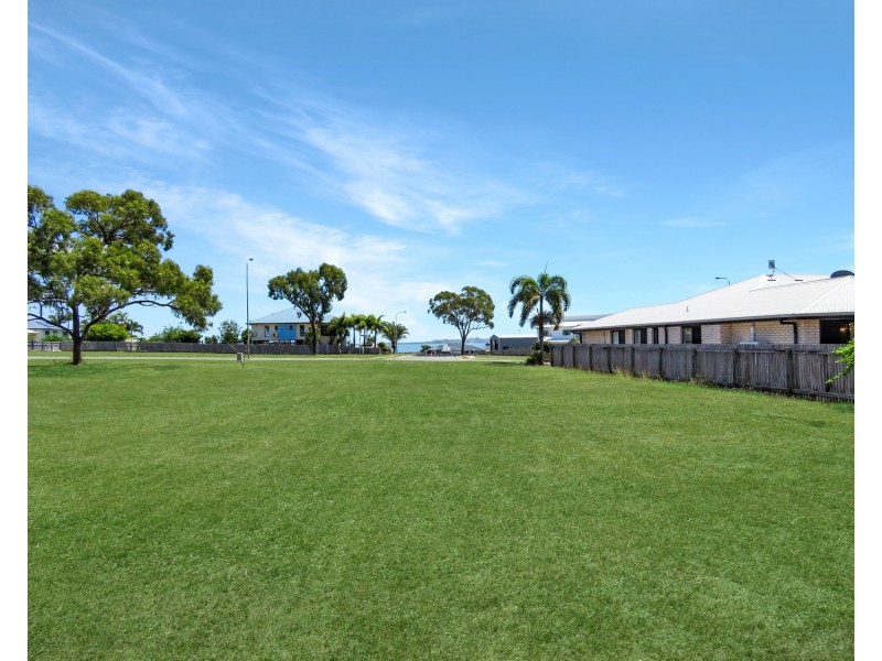 140 Oceanview Drive, Bowen QLD 4805