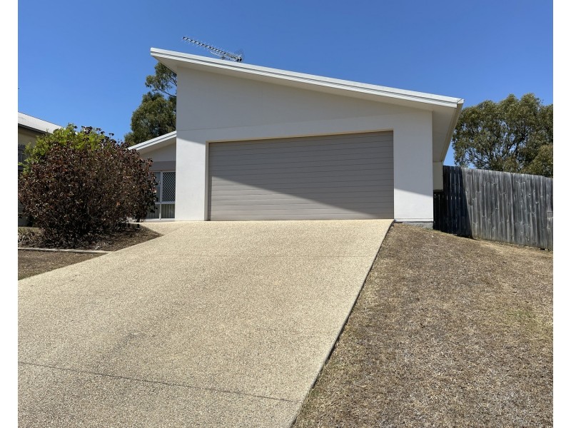 4 Seacove Crescent, Bowen QLD 4805