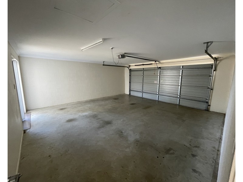 4 Seacove Crescent, Bowen QLD 4805