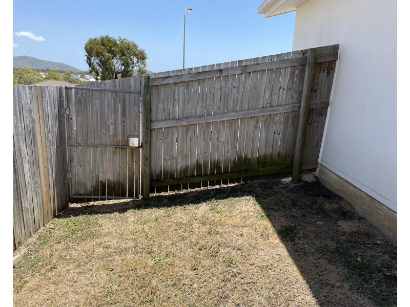 4 Seacove Crescent, Bowen QLD 4805