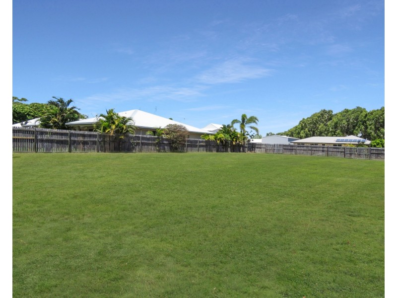 9 Tea Tree Close, Bowen QLD 4805