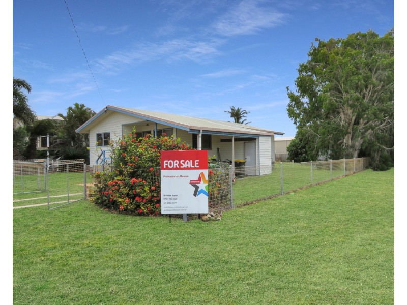 20 Thomas Street, Bowen QLD 4805