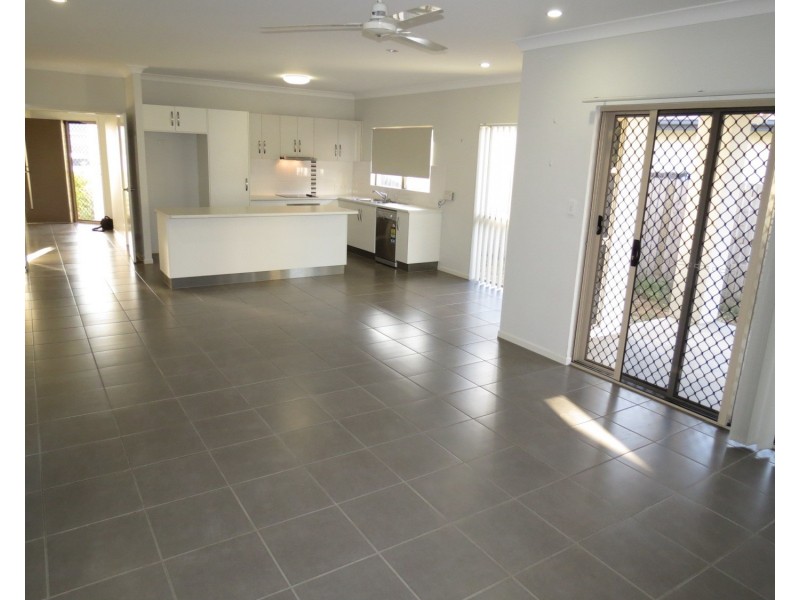 24 Pacific Drive, Bowen QLD 4805