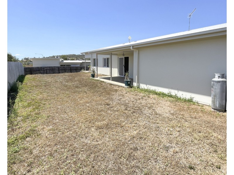 22 Sapphire Crescent, Bowen QLD 4805