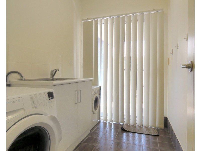 7 Sunshine Court, Bowen QLD 4805