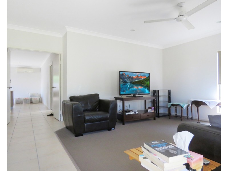 21 Seabreeze Crescent, Bowen QLD 4805