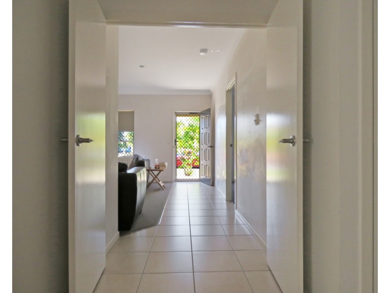 21 Seabreeze Crescent, Bowen QLD 4805