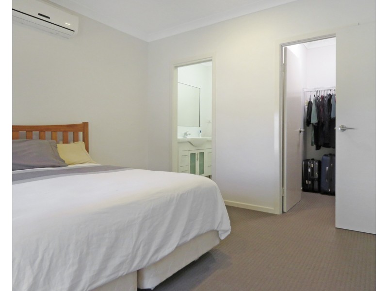 21 Seabreeze Crescent, Bowen QLD 4805
