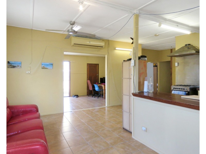 54 Tracey Street, Bowen QLD 4805
