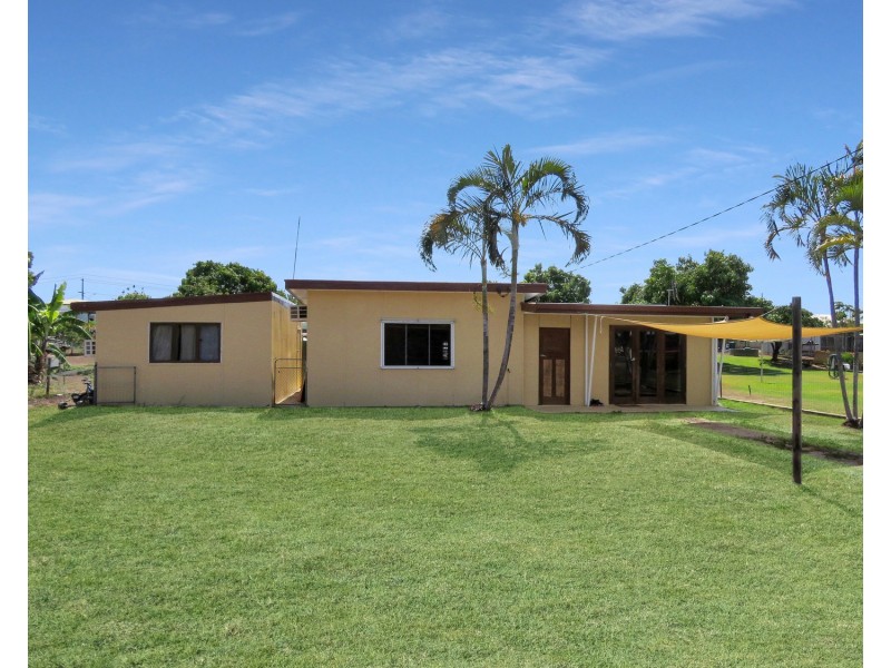 54 Tracey Street, Bowen QLD 4805