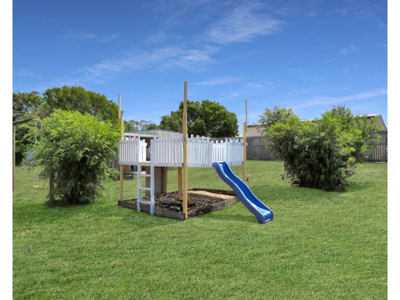 54 Tracey Street, Bowen QLD 4805