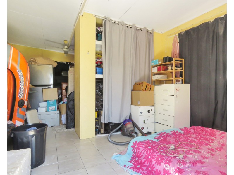 54 Tracey Street, Bowen QLD 4805