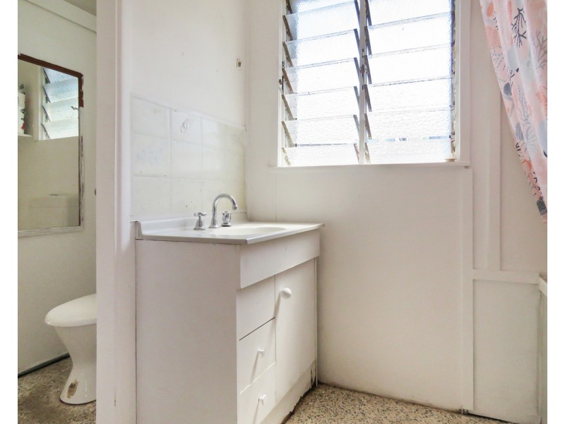 54 Tracey Street, Bowen QLD 4805
