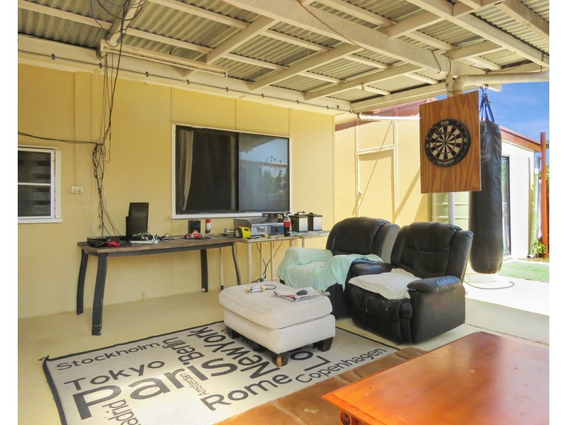 54 Tracey Street, Bowen QLD 4805