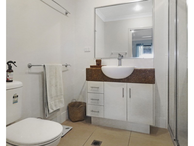 1/23 Tea Tree Close, Bowen QLD 4805