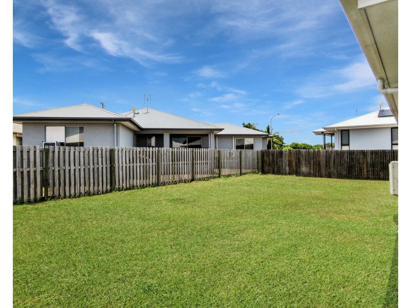 6 Baker Street, Bowen QLD 4805