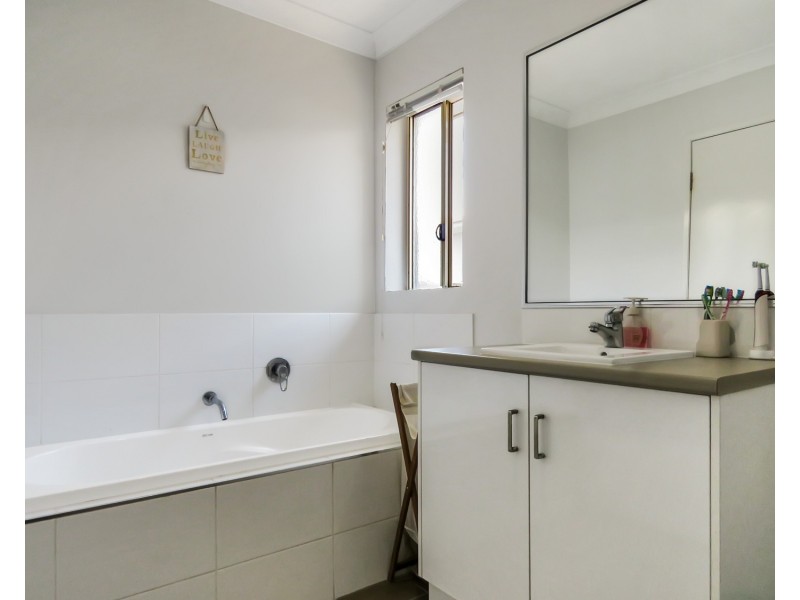 6 Baker Street, Bowen QLD 4805