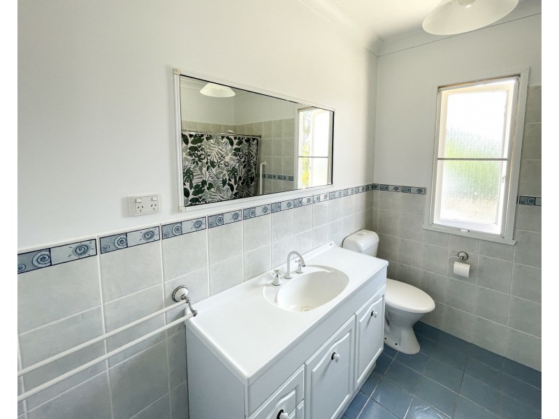 31 Golf Links Road, Bowen QLD 4805