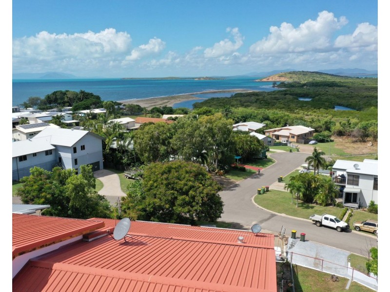 1/10 Poinciana Drive, Bowen QLD 4805