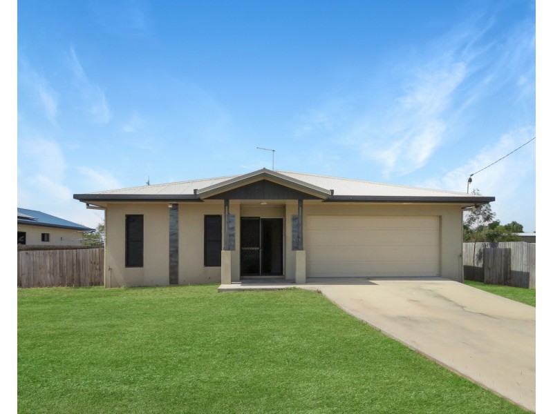 19 Matthews Street, Bowen QLD 4805