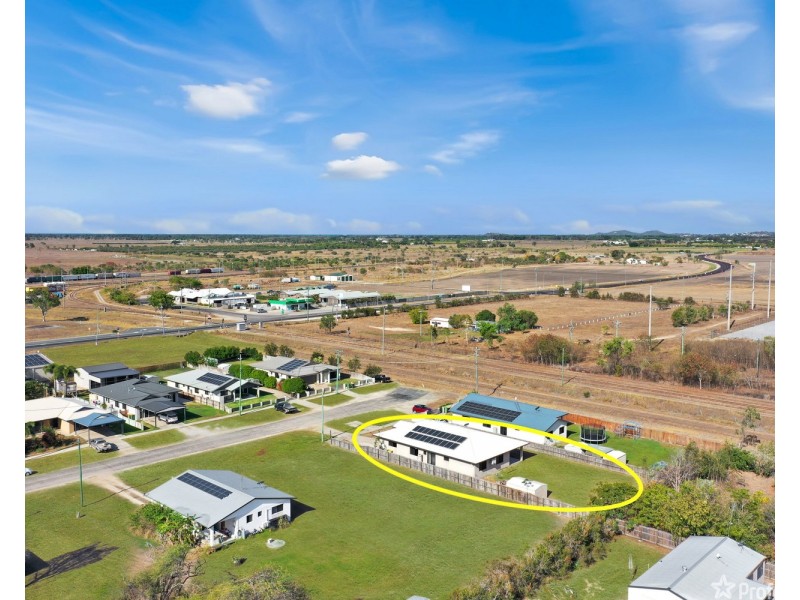 19 Matthews Street, Bowen QLD 4805