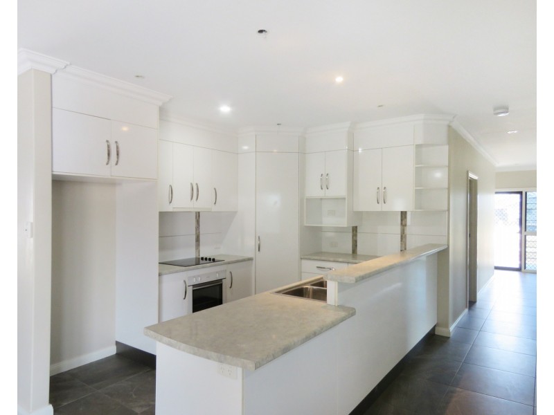19 Matthews Street, Bowen QLD 4805