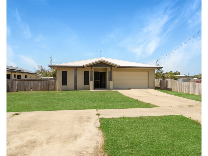 19 Matthews Street, Bowen QLD 4805